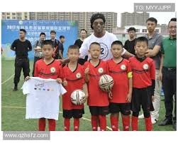 湖人本赛季输掉的7场比赛最少一场输10分，场均输17.7分