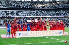 自称亚泰18岁后卫刘议阳女友的账号指控其恋爱期出轨、裸聊