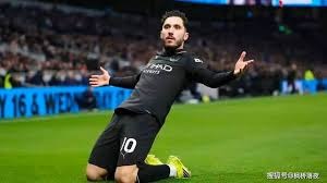 乌尔比希：赛前4个半小时得知自己会首发；时刻准备为球队效力