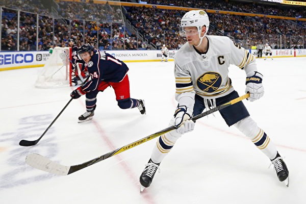 迪拜女子网球赛｜ 17岁安德列娃爆冷挫斯瓦泰克 史上最年轻球员闯4强