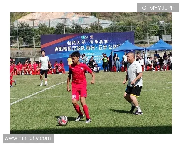 贺希宁晒广东球员表达爱意！处在合同年，球迷：来宏远吧