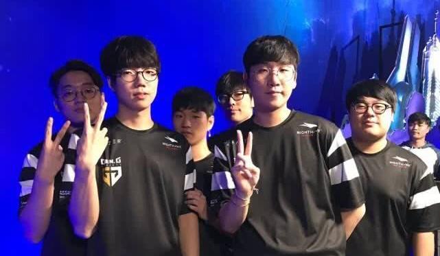 相比之下 相比之下