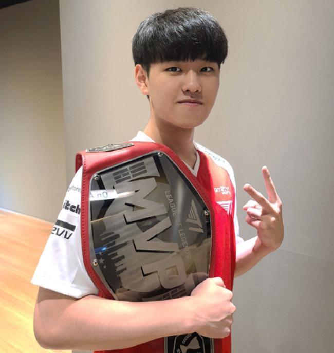 待和关心也 待和关心也